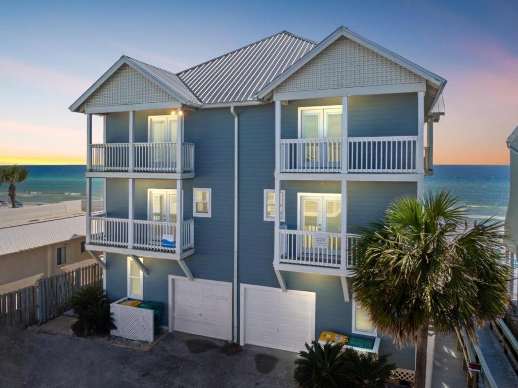 Five-Bedroom Apartment